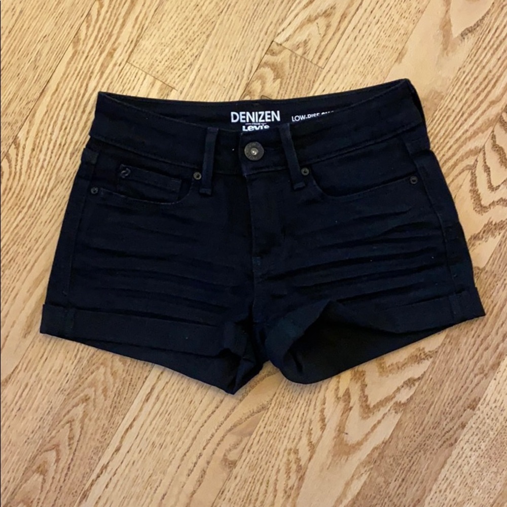 Denizen Levi’s Black Low-Rise Shortie (junior)